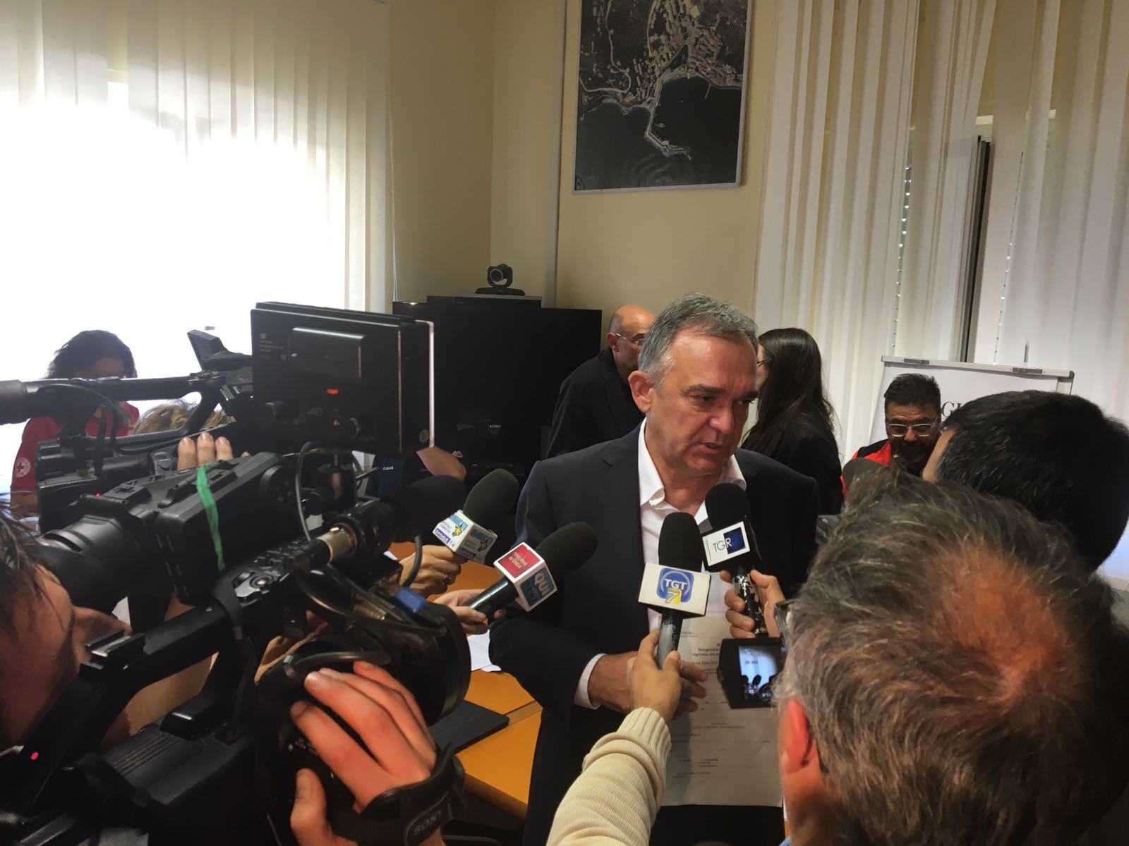 Emergenza Livorno, ricognizione dei danni, firmate le due intese