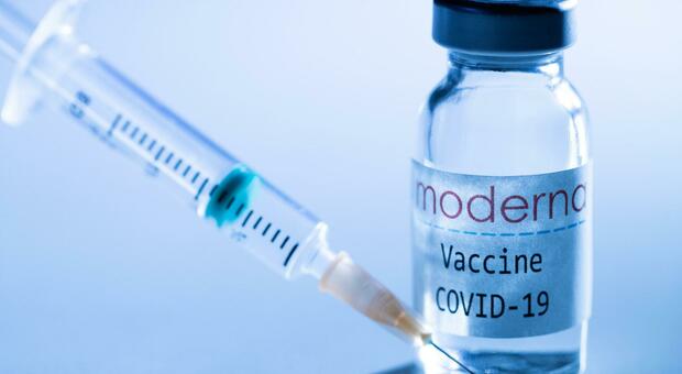 Vaccino anti Covid, consegnate 4.510 dosi Moderna