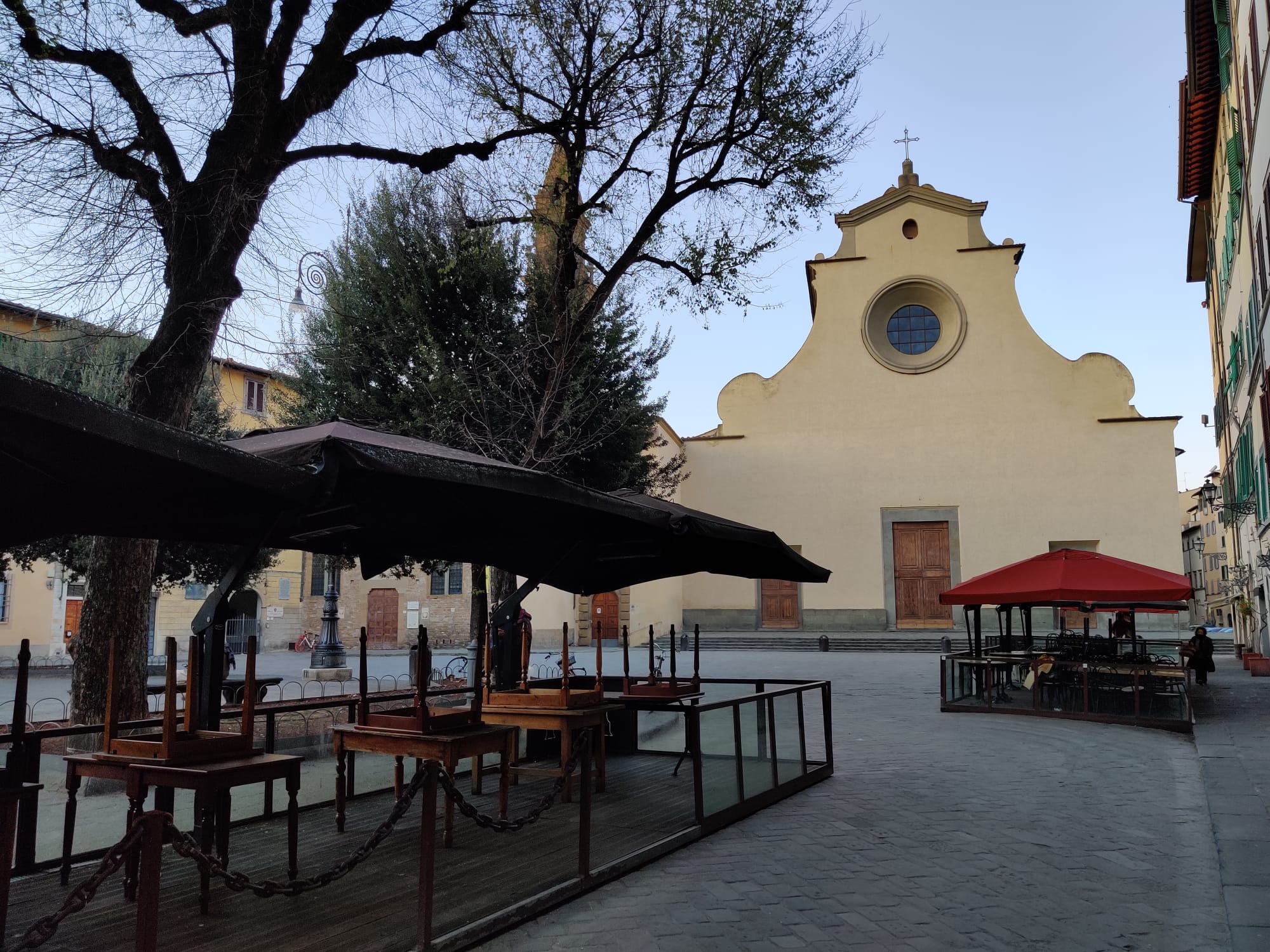 Coronavirus, supermercati e negozi chiusi a Pasqua e Pasquetta in tutta la Toscana