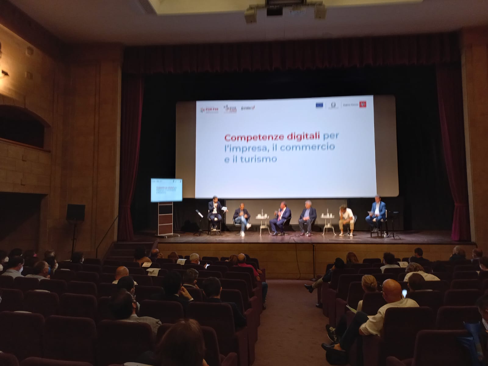 Dai facilitatori al patentino: la via toscana alla digitalizzazione