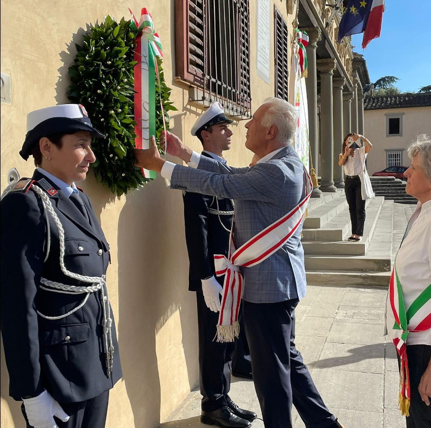 Giani a Fiesole depone una corona per ricordare i partigiani