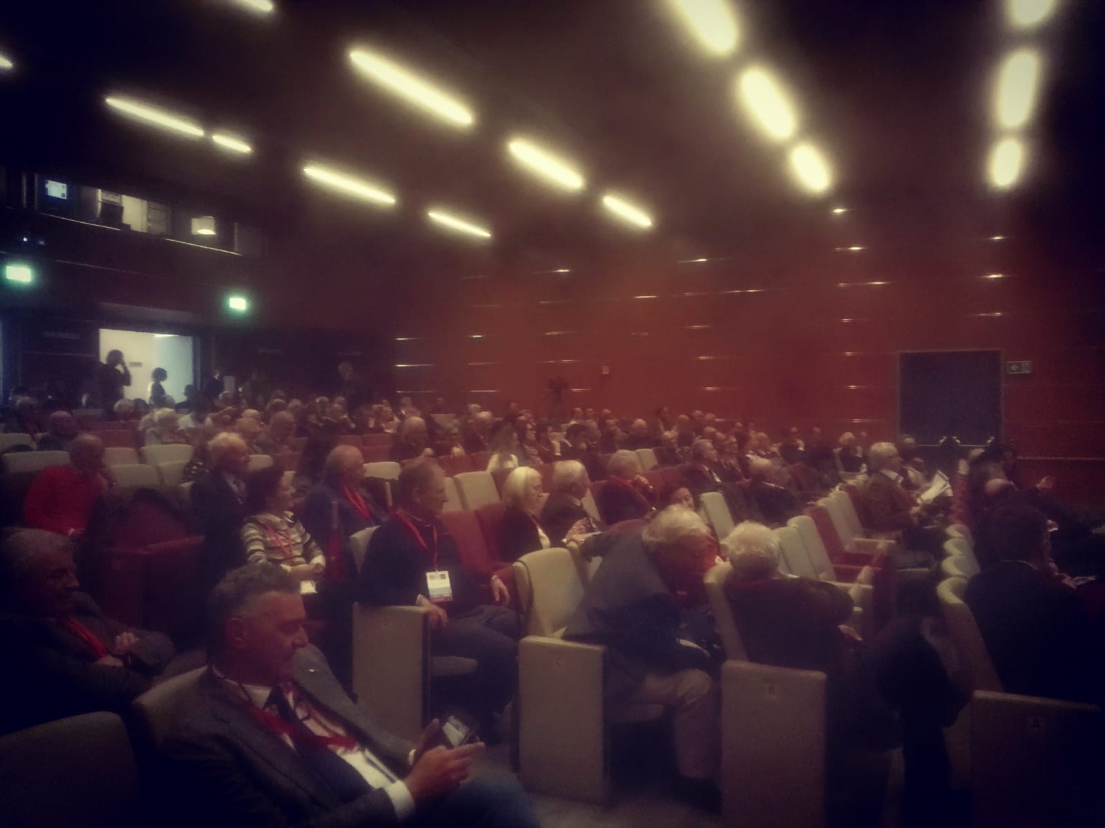 Rossi al congresso regionale Legacoop,