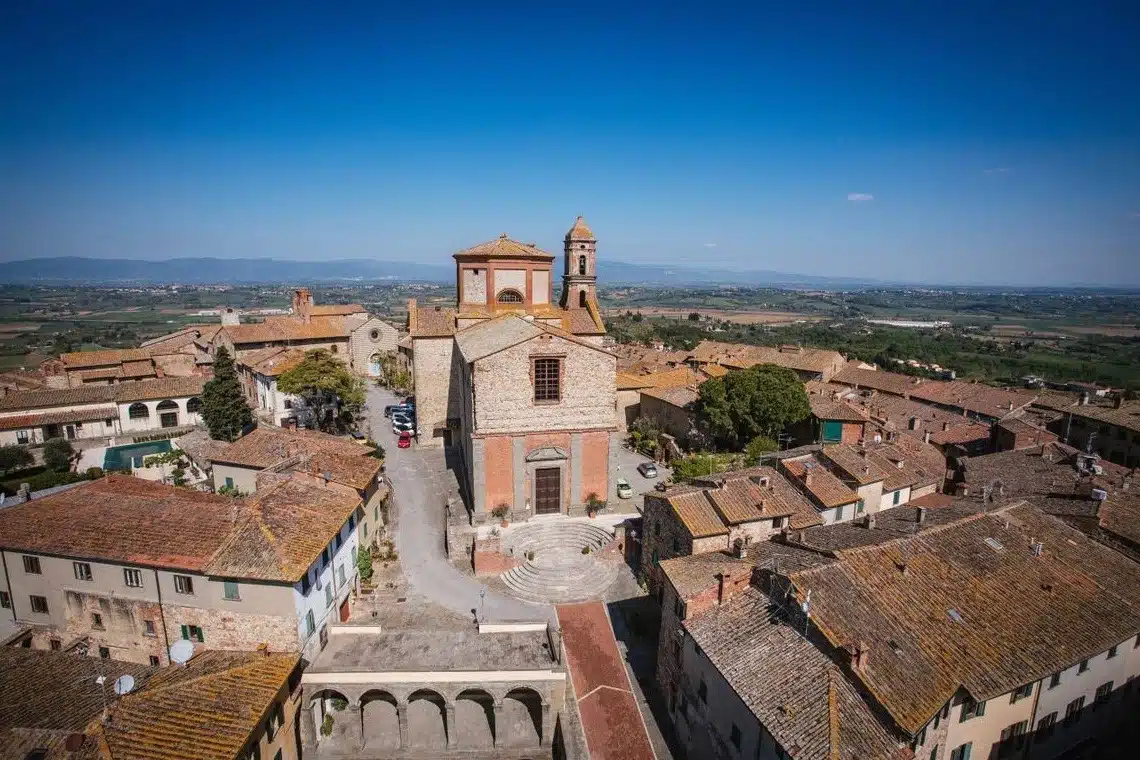Borghi più belli d’Italia, Giani a Lucignano: “Una legge per i borghi della Toscana”