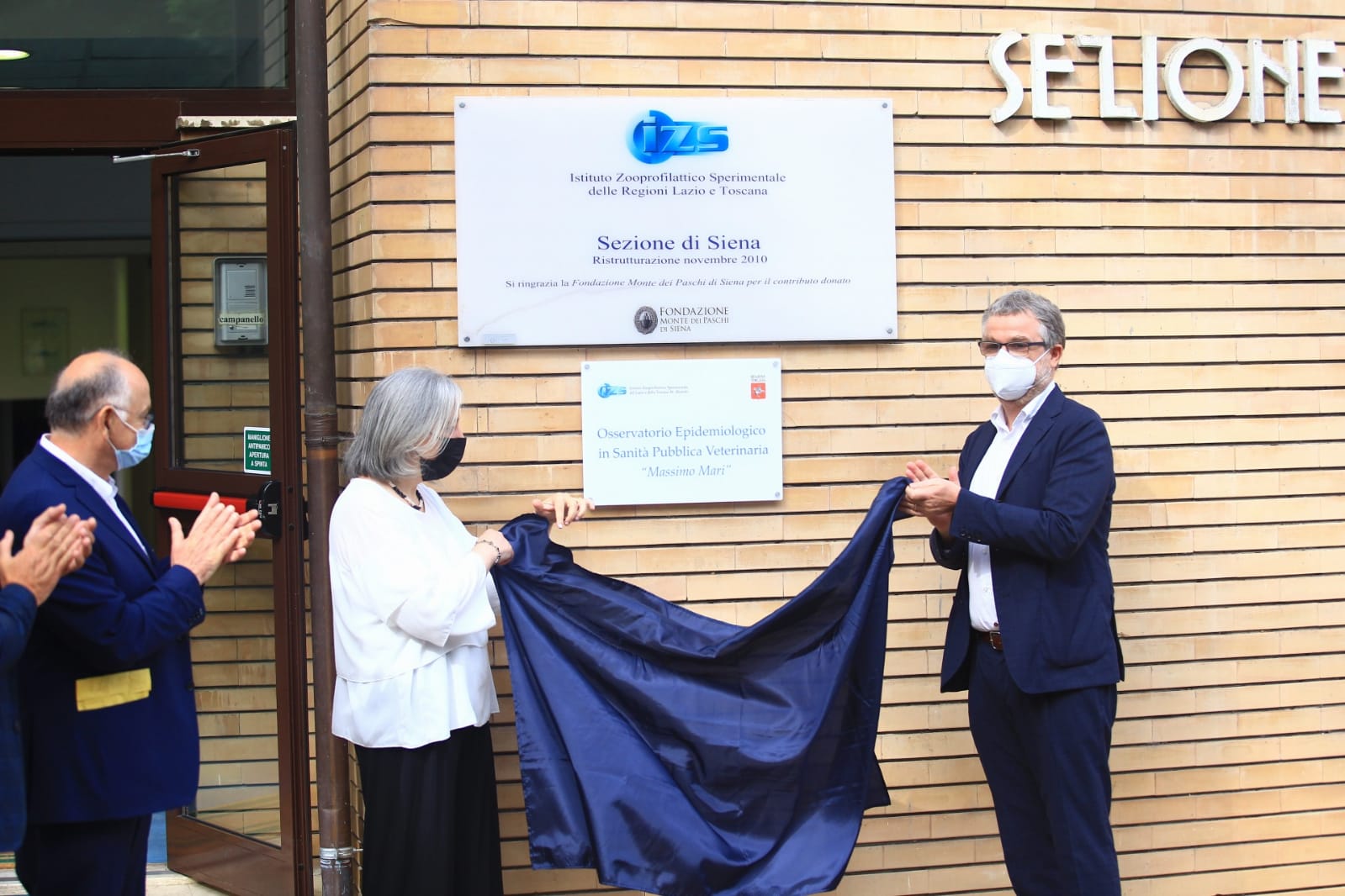Intitolato a Massimo Mari l’Osservatorio epidemiologico veterinario, Bezzini alla cerimonia