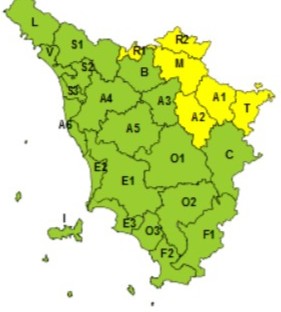 Neve e mareggiate: codice giallo in Toscana
