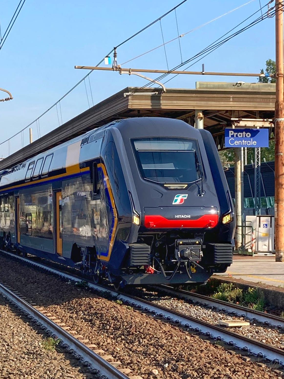 Treni, in funzione altri 2 Rock. Servono la linea Firenze-Prato-Pistoia