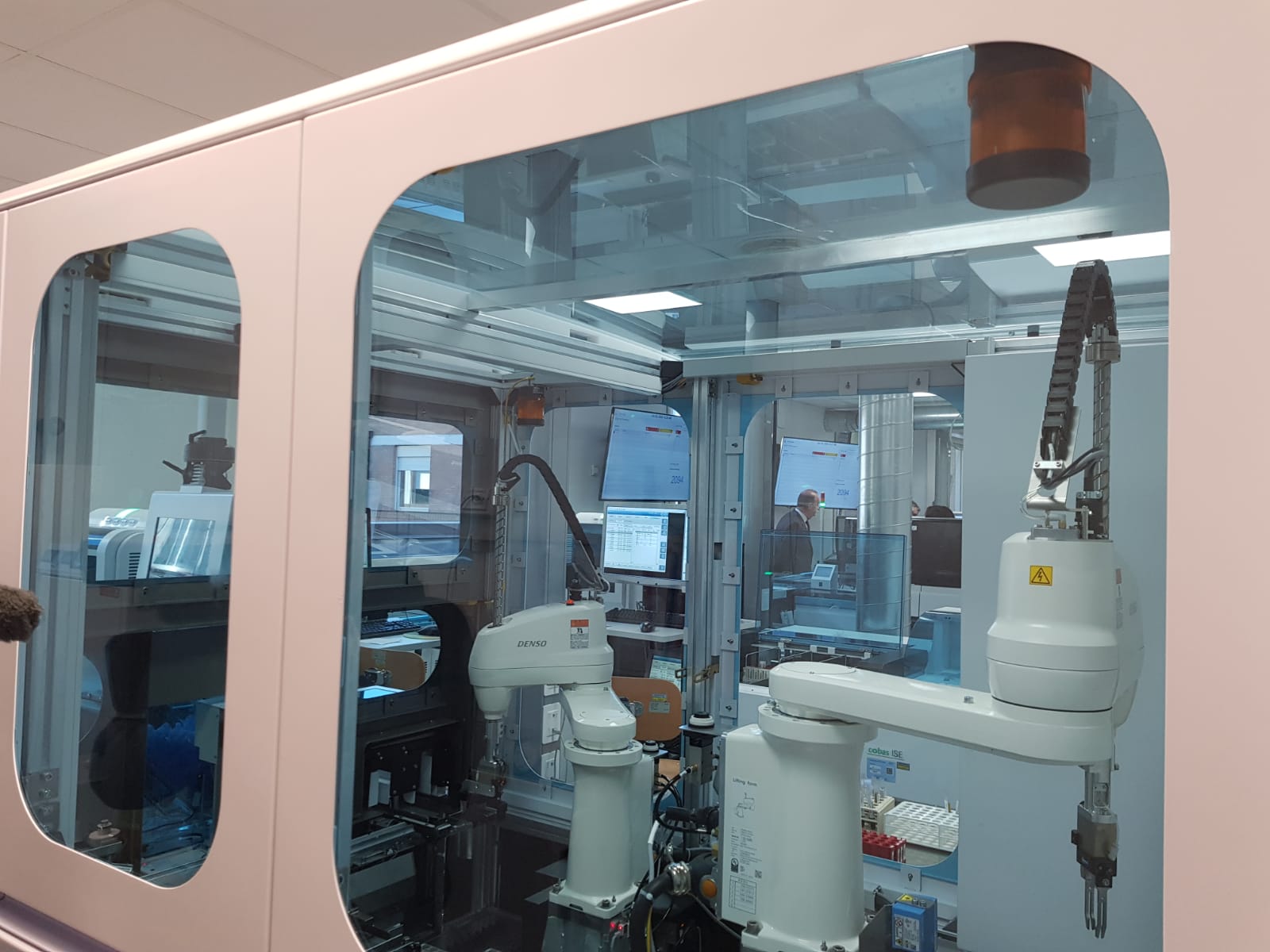 Immagine Inaugurato a Campostaggia un nuovo sistema automatizzato per il laboratorio di analisi