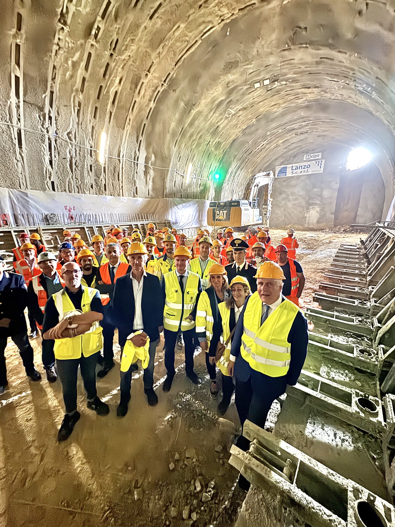 E78, cade ultimo diaframma galleria Poggio Tondo (Gr). Giani: “Momento storico”
