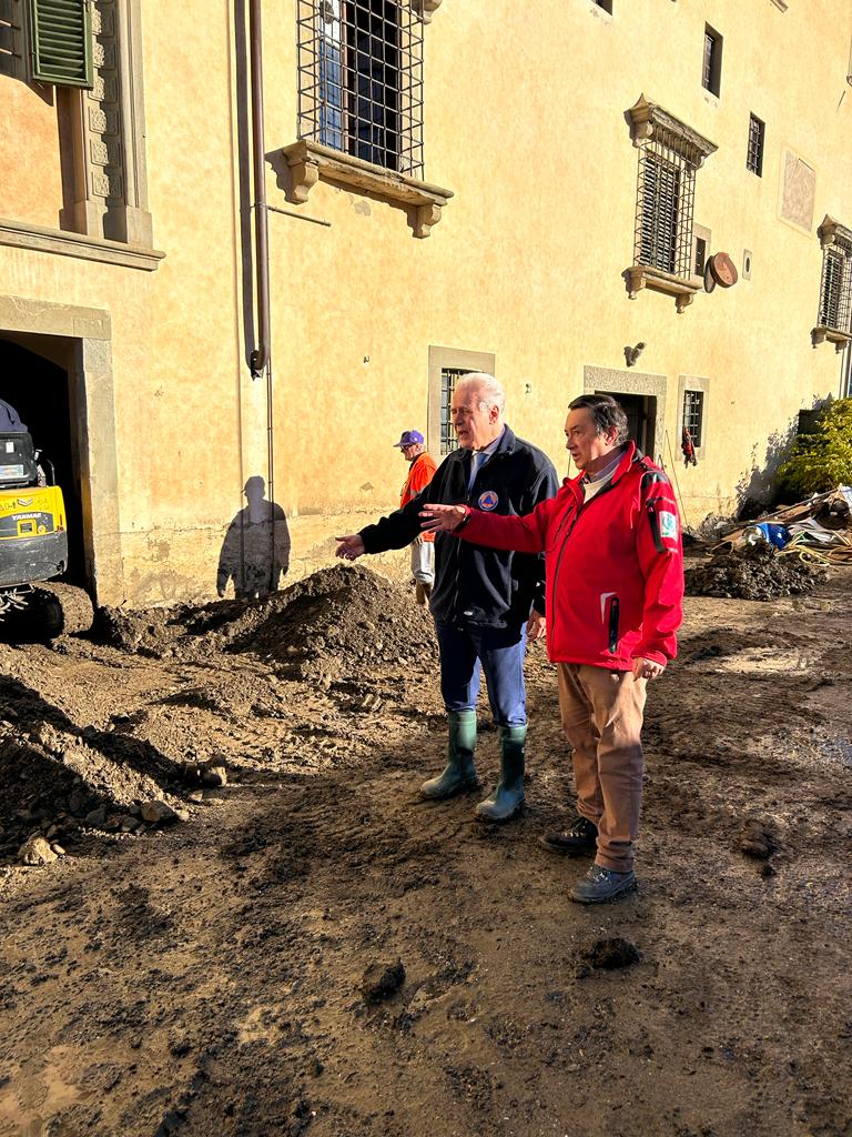 Giani a Vaiano, insieme al sindaco Bosi. “Mai più tombature di corsi d’acqua”