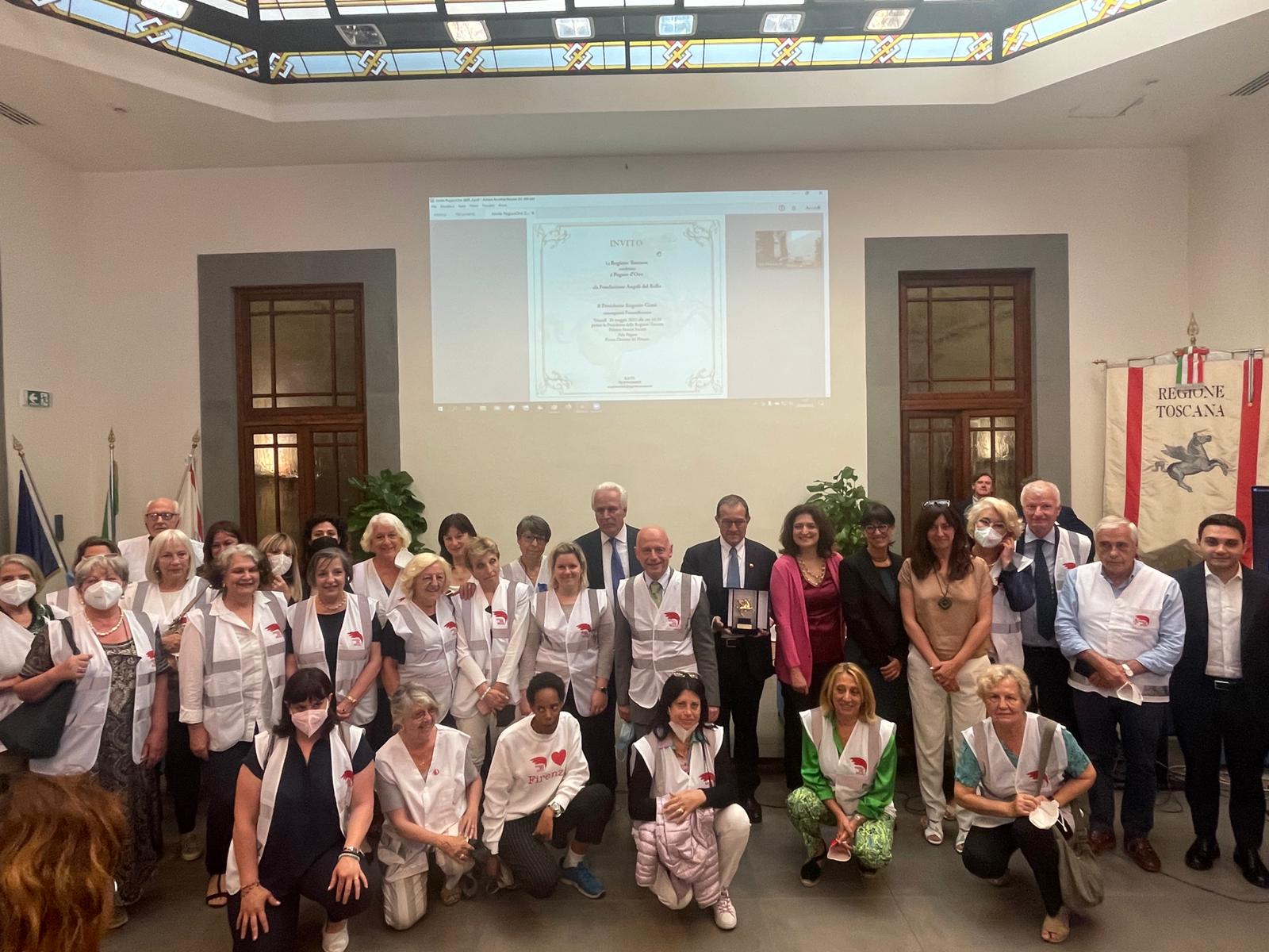 Pegaso d’oro agli “Angeli del bello”, Giani: “Grazie per vostri atti d’amore quotidiani”