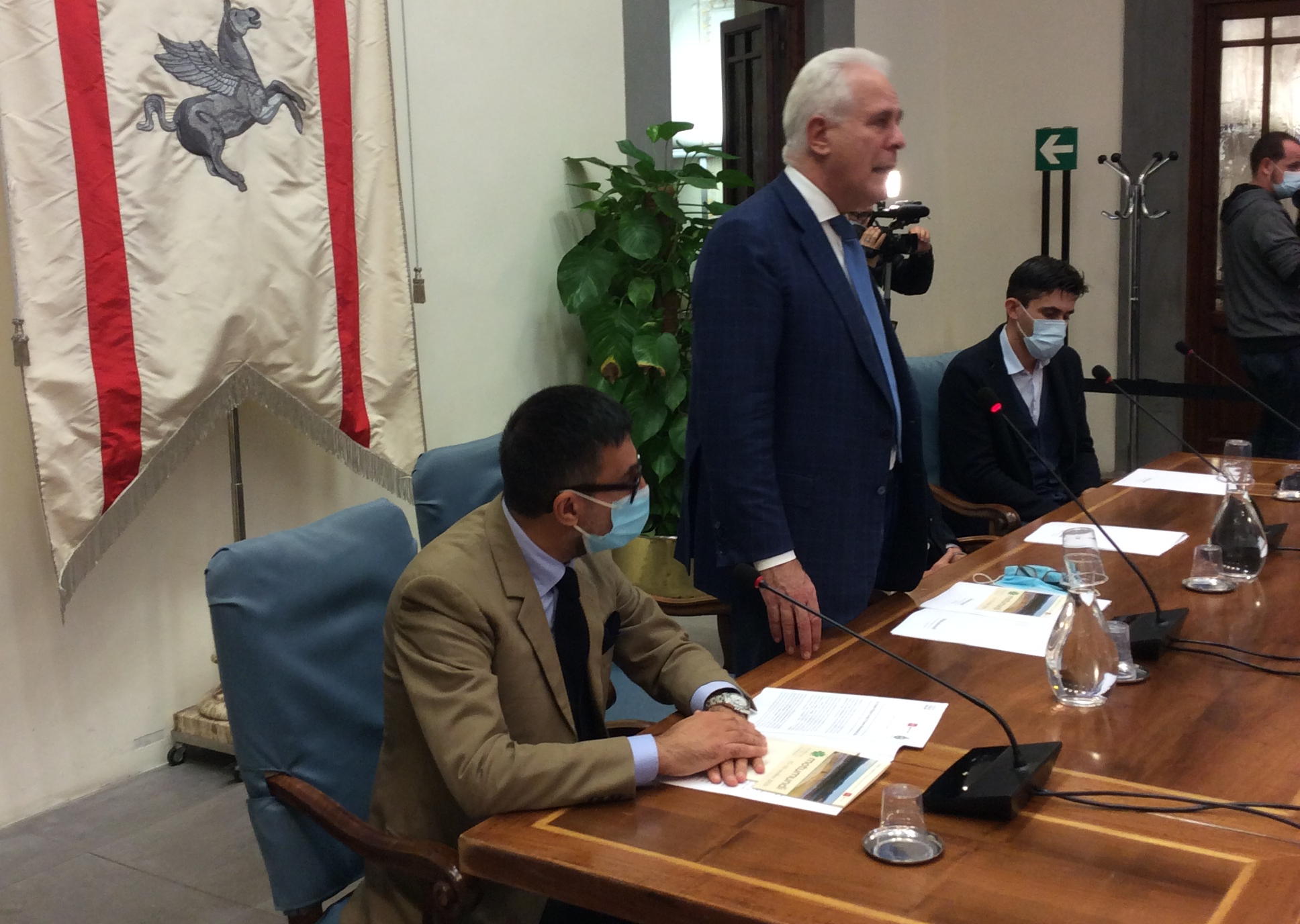La nuova Giunta già al lavoro. Giani: “Provvedimenti mirati contro gli assembramenti”