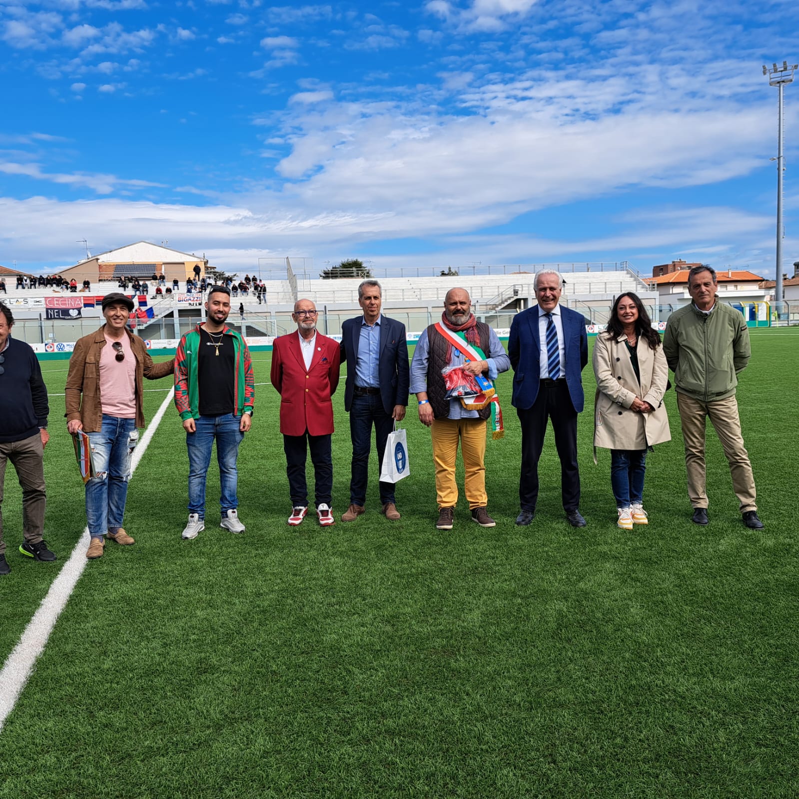 Giani allo stadio di Cecina: