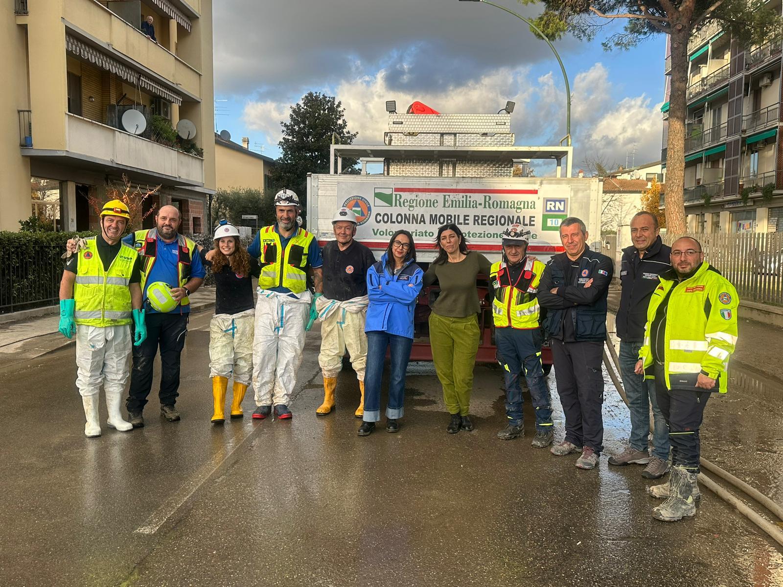Alluvione, la vicepresidente dell’Emilia Romagna insieme a Monni a Campi Bisenzio