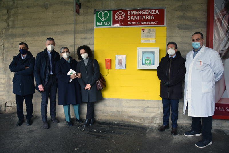 Due postazioni per emergenza e defibrillatore in memoria del dottor Marchetti