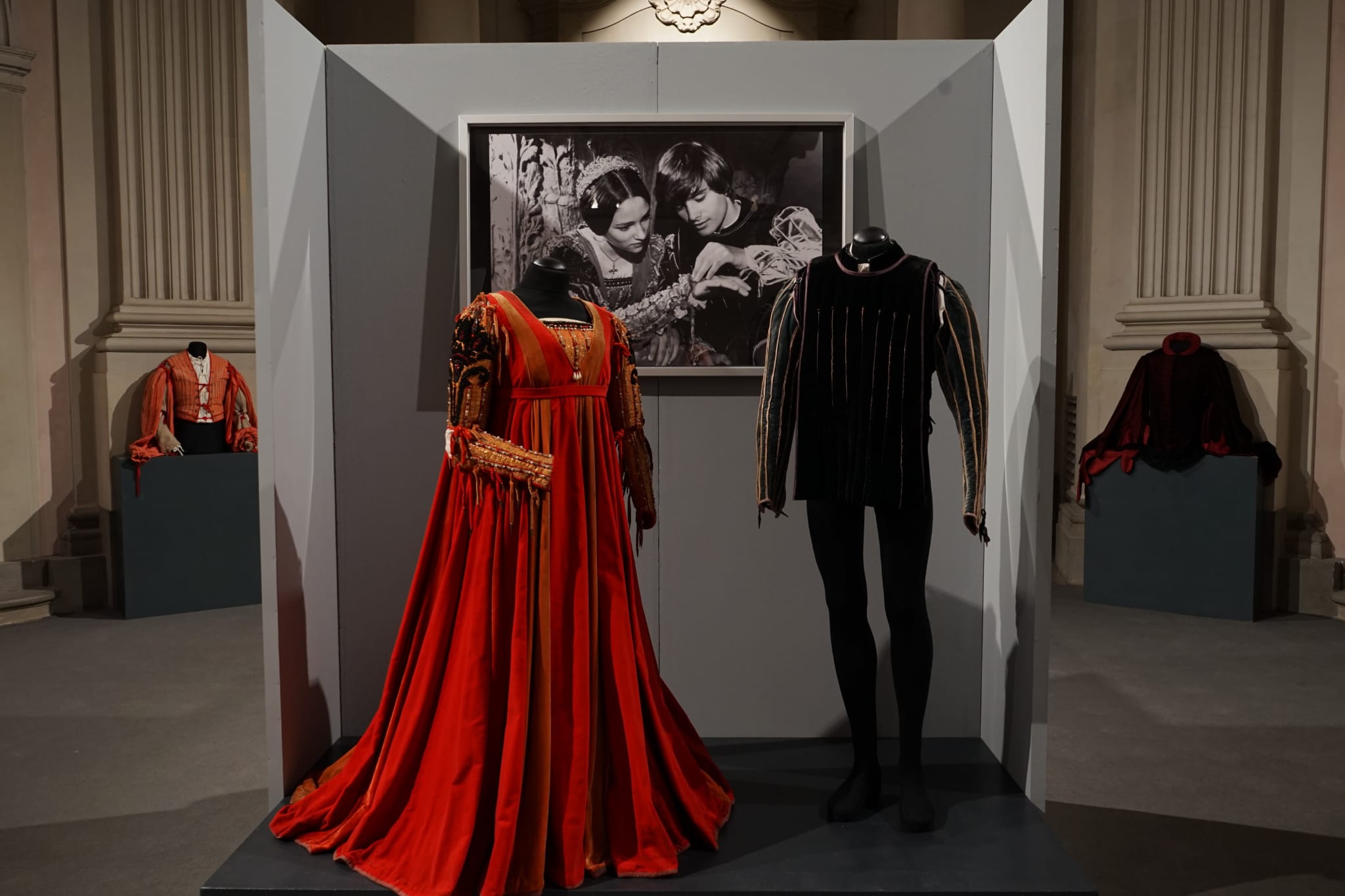 Martedì 16 il presidente Giani inaugura la mostra “Romeo&Giulietta. I costumi da Oscar” 