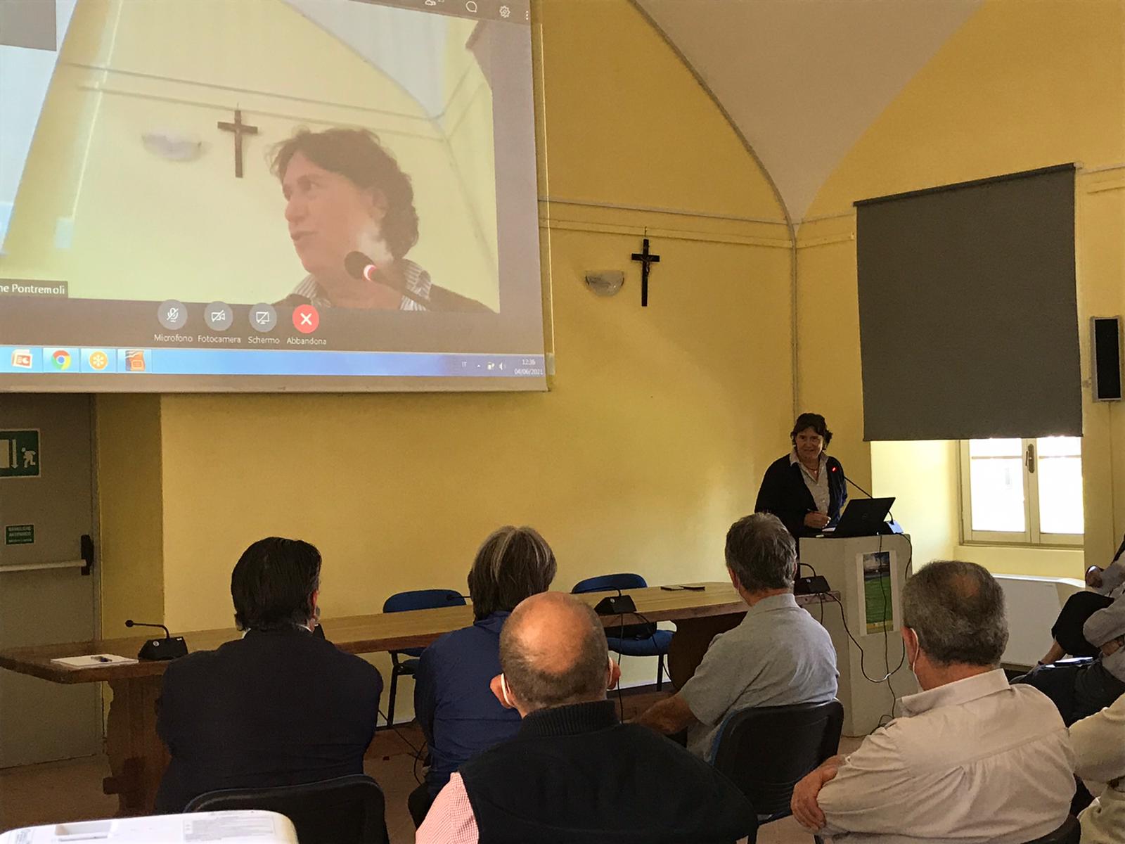 Comunità del cibo di Crinale, Saccardi in visita a Pontremoli (Ms)