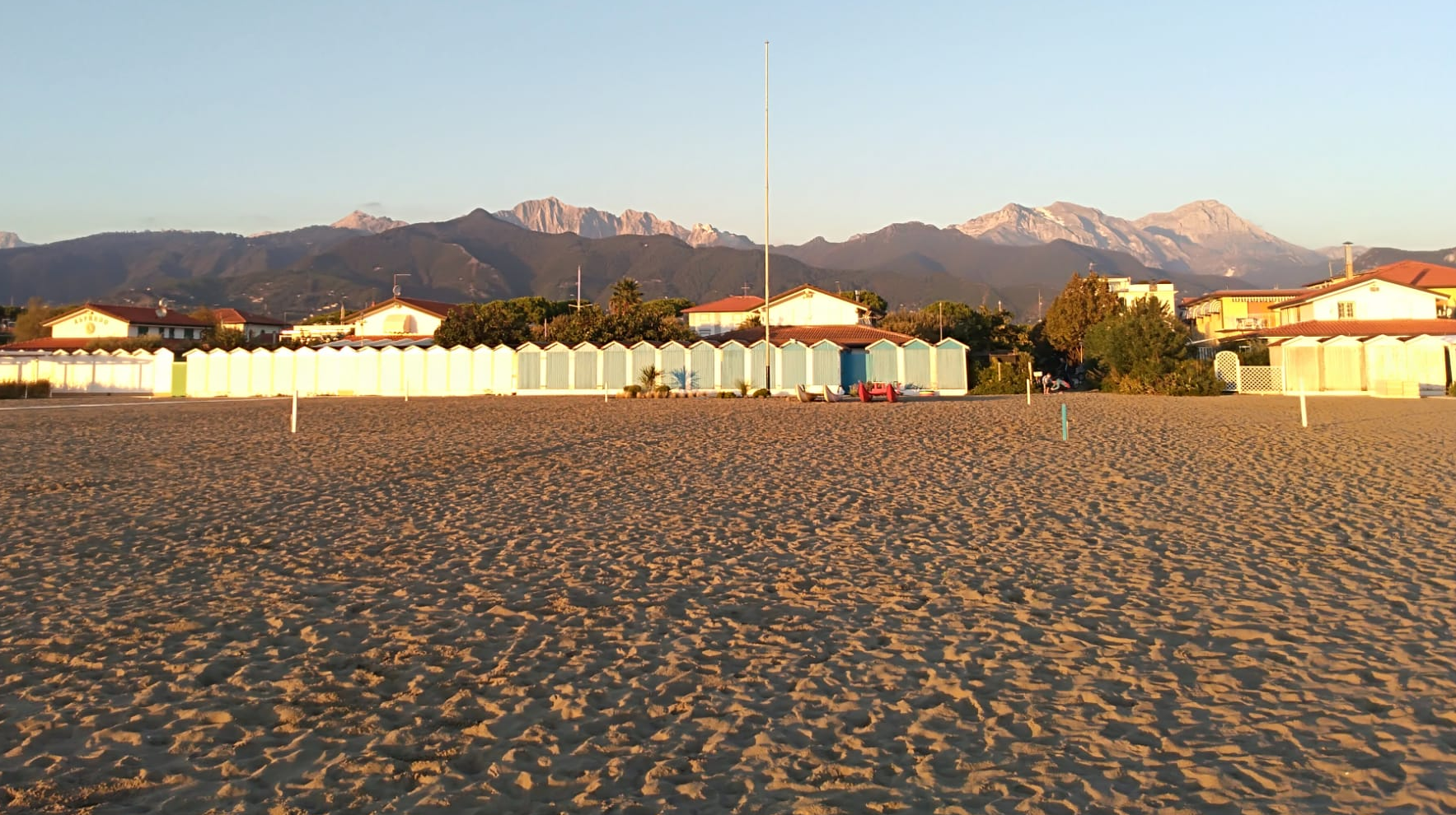 Dai campeggi alle spiagge e agli estetisti, un’ordinanza con tutte le linee guida anti-Covid