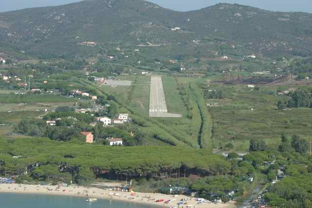 Aeroporto Elba: firmata la convenzione per le opere idrauliche sul Pila, 2.7 milioni per l'intervento