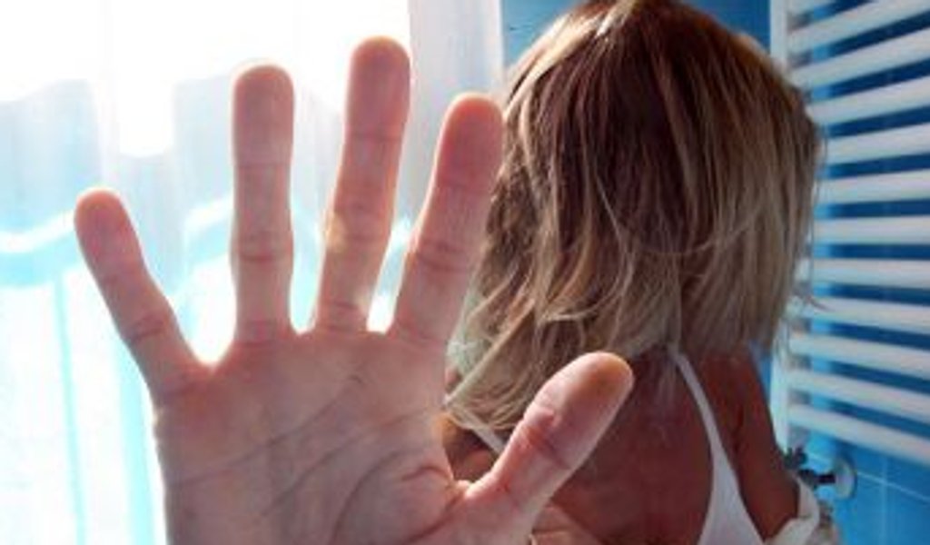 Violenza sulle donne, aumentano le donne che vanno ai Centri Antiviolenza