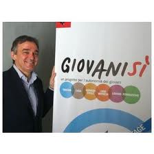 Enrico Rossi sul podio, primo tra i governatori del centrosinistra per Datamedia