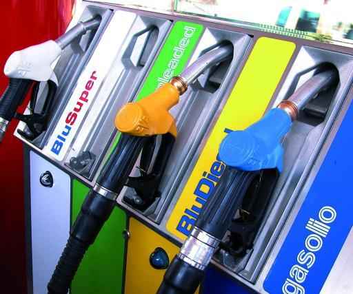 Accordo Regione-grande distribuzione, 'pompe bianche' convenienti e facili da aprire