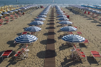 Balneabilità e turismo in Versilia: Fratoni e Ciuoffo a un convegno a Viareggio