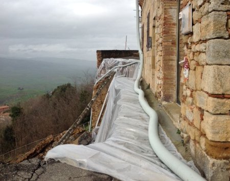 Regione e Università avviano il check up delle mura di Volterra