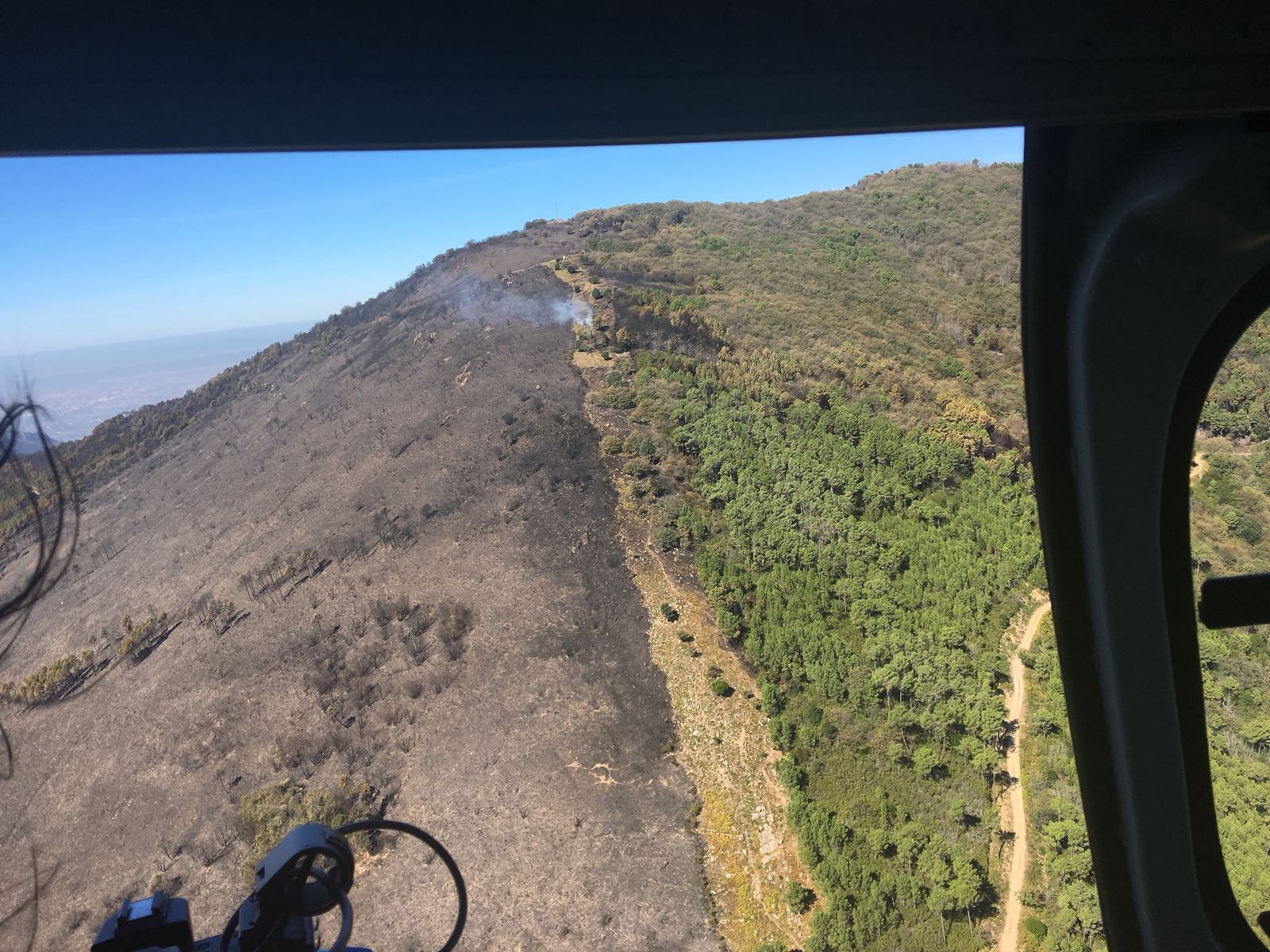 Incendio Monti Pisani, il presidente Rossi giovedì 11 a Calci fa il punto sul superamento dell'emergenza