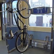 Treno e sostenibilità: bonus acquisto bici per i pendolari, card per i turisti