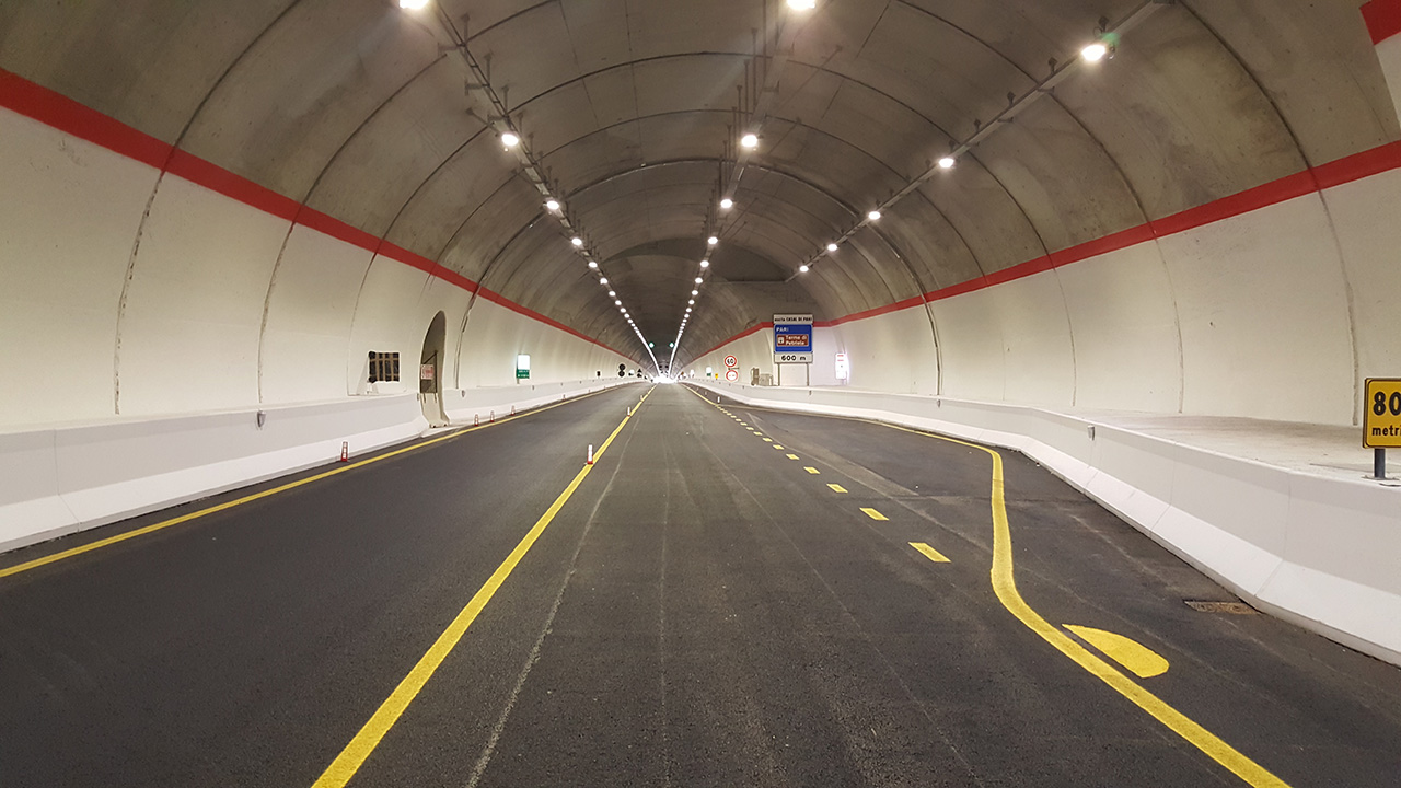 E78, aperta al traffico la galleria di Casal di Pari
