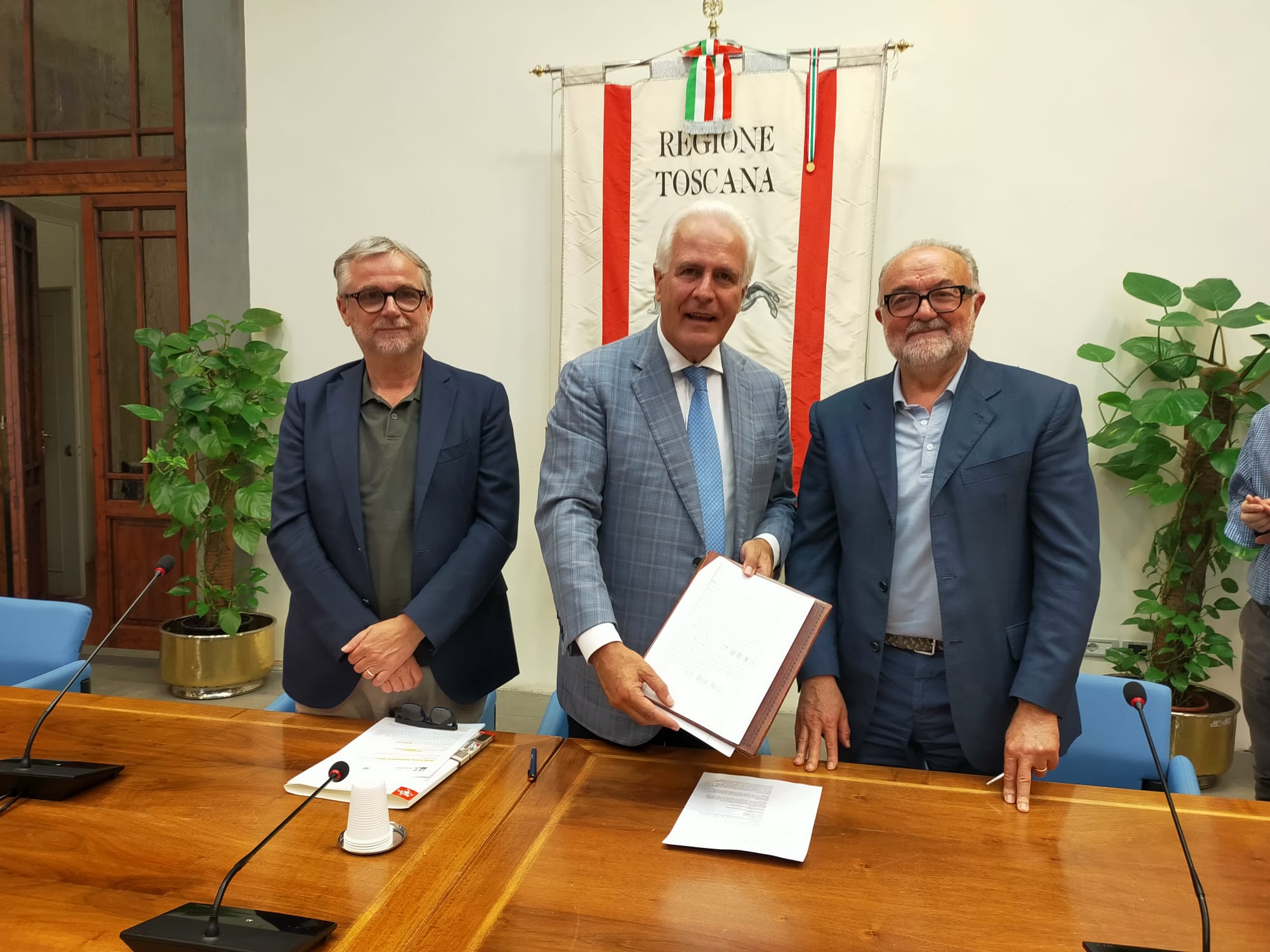 Giani firma l’incarico a Morello per la direzione del Meyer