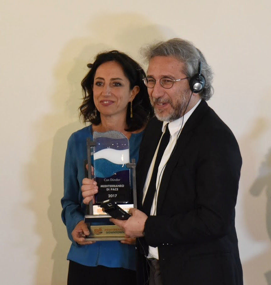 Mediterraneo Downtown, il festival si apre con la premiazione dei giornalisti Dundar e Goracci
