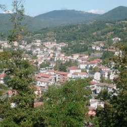 Un accordo per la nuova scuola media di Piazza al Serchio. Dalla Regione 980mila euro
