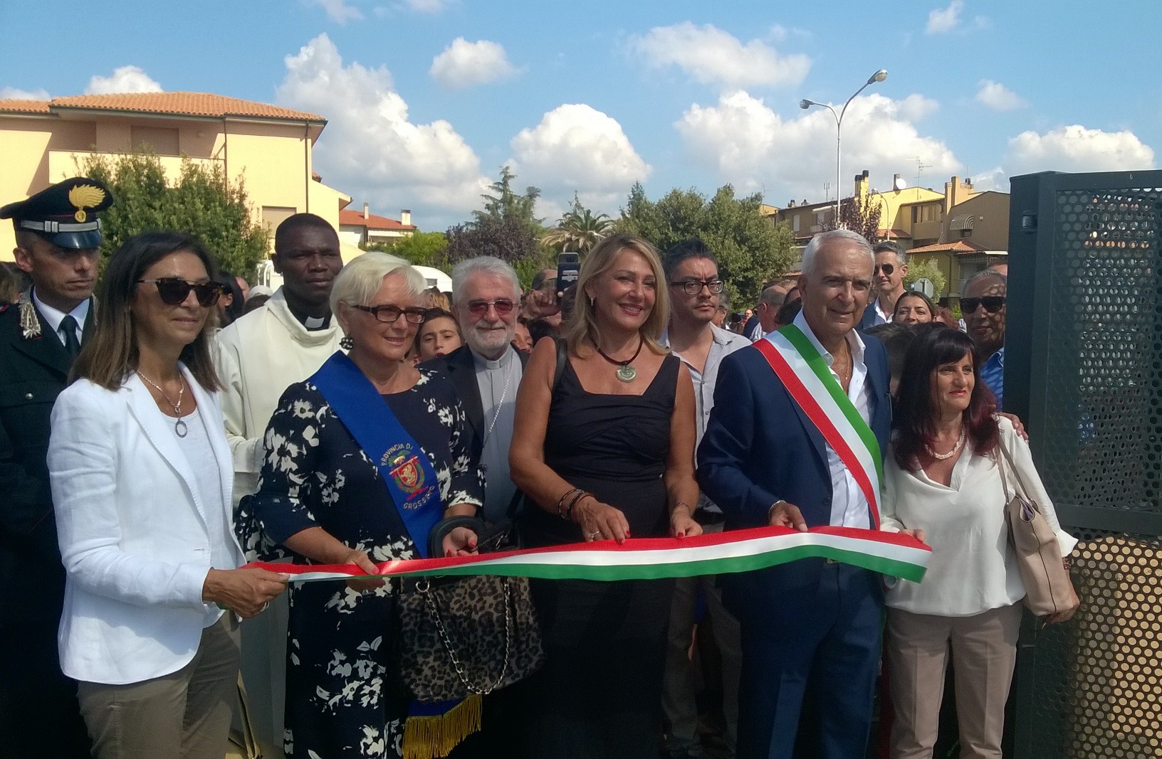 Inaugurata la nuova scuola di Scarlino. Grieco:
