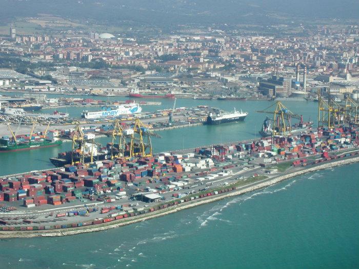 Area di crisi di Livorno, contributi alle imprese per creare occupazione aggiuntiva