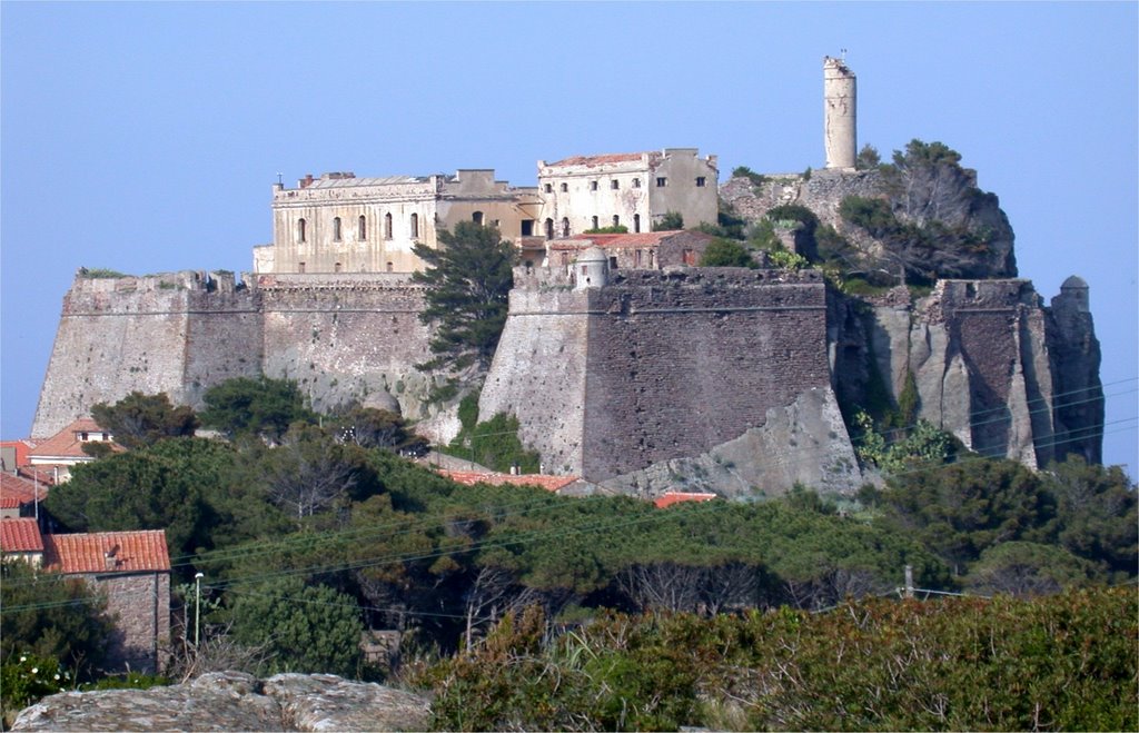 Isola di Capraia, attenzione della Regione ai problemi presentati dagli amministratori
