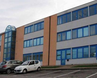 Ancora due giorni per dare un futuro alla People Care di Guasticce