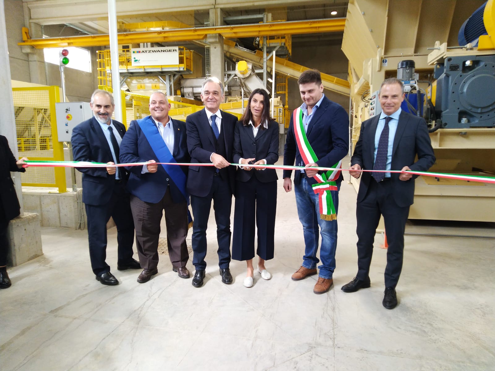 Immagine Monterotondo: il presidente Rossi ha inaugurato il più grande impianto di compostaggio della Toscana