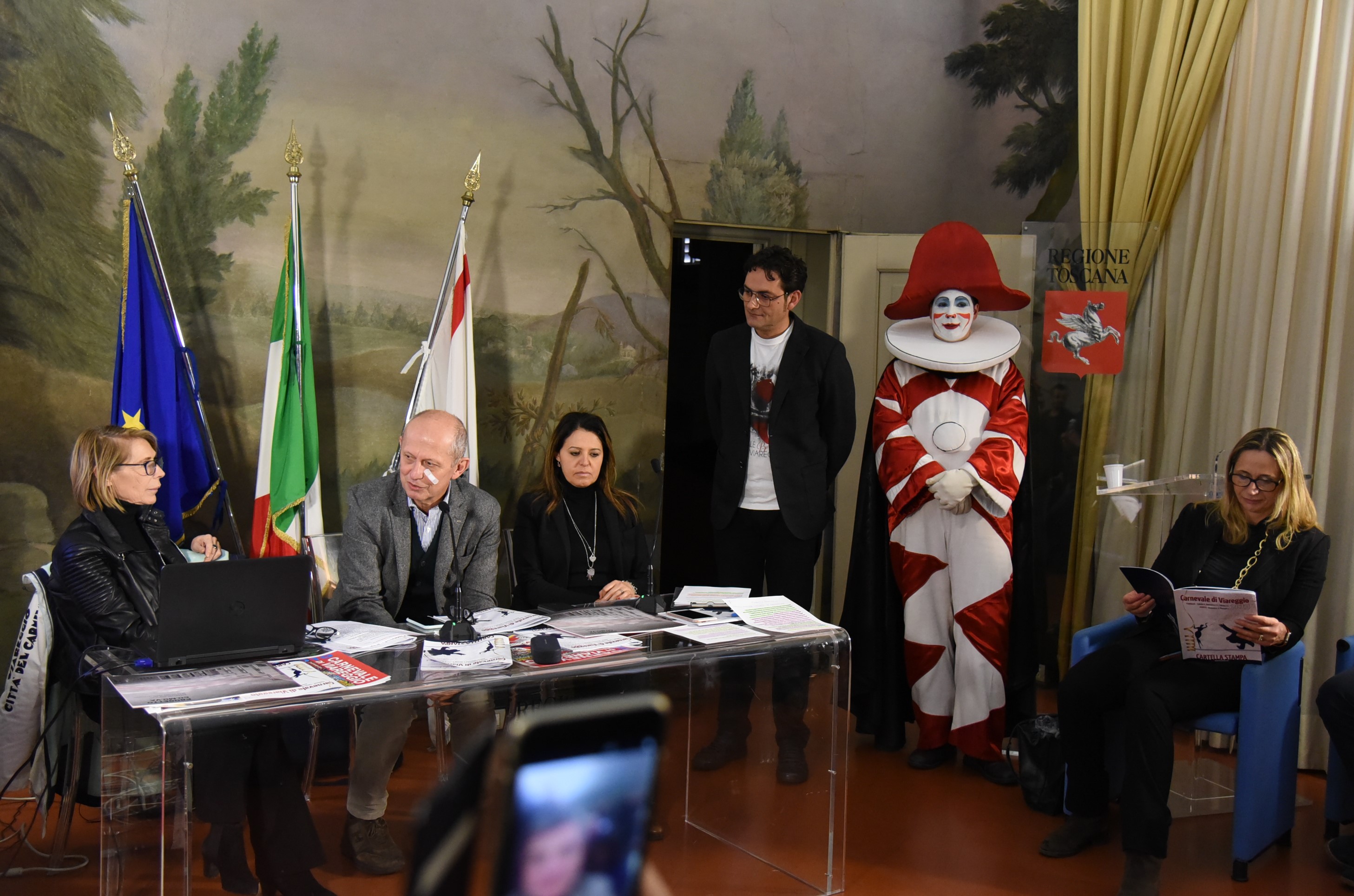 Il Carnevale di Viareggio pronto a sfilare, Ciuoffo:
