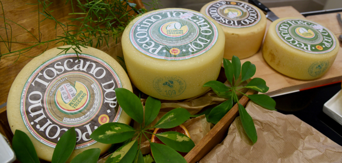 Pecorino, prosciutto, finocchiona e olio toscano: progetto unico per la promozione