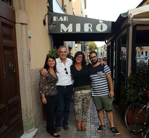 Rossi a Piombino per sostenere la rinascita del bar Mirò